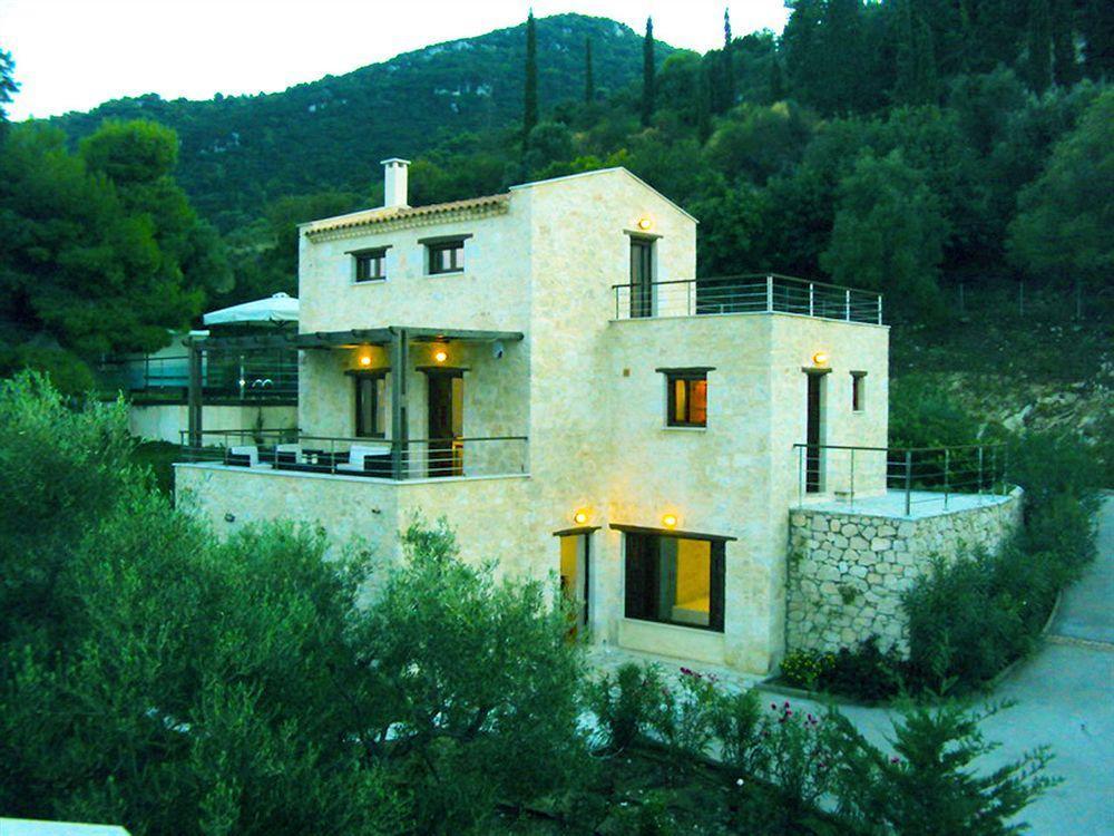 Exensian Villas&suites *