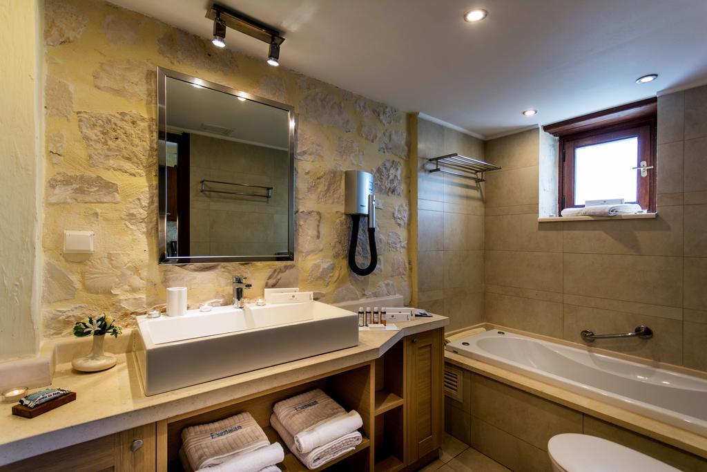 Villa Exensian Villas&suites *