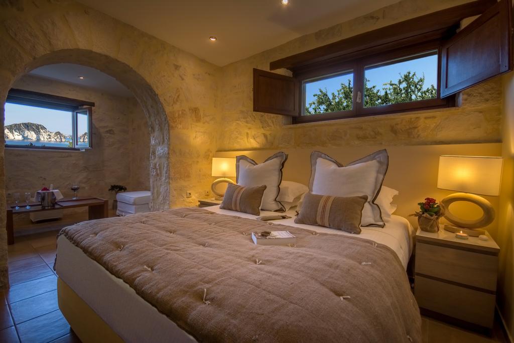 Villa Exensian Villas&suites *