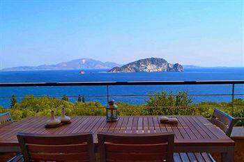 Vila Exensian & *