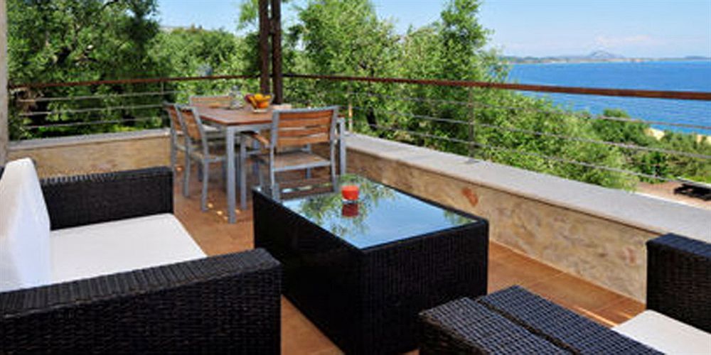 Villa Exensian & Marathias (Zakynthos)